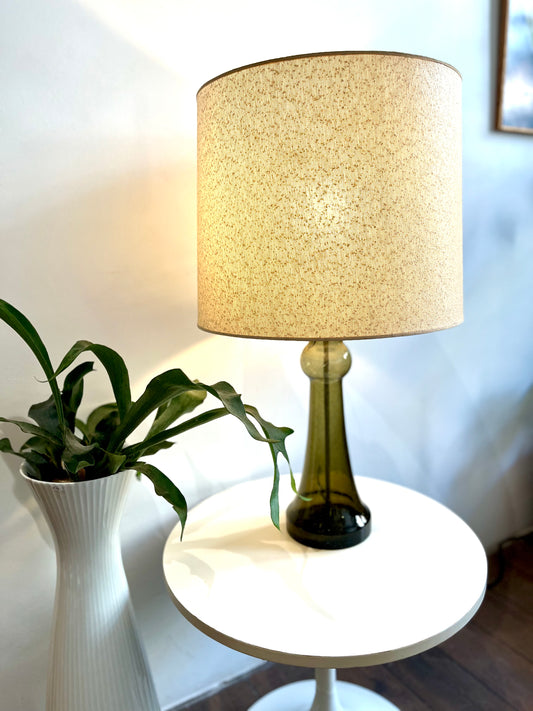 Schemerlamp met glazen voet van firma Raak ontwerp Nanny Still