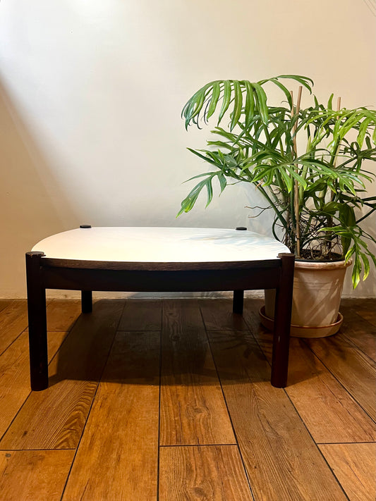 G-plan coffeetable met tweezijdig te gebruiken tafelblad