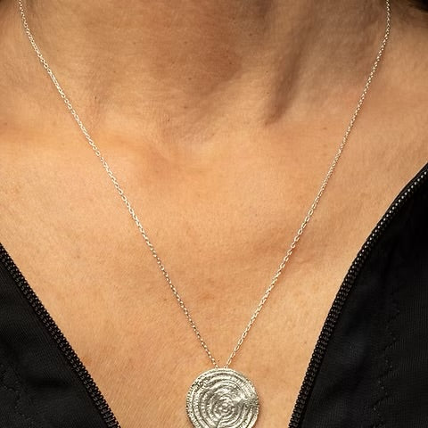 Müge Nisari Water collectie Ripple Necklace