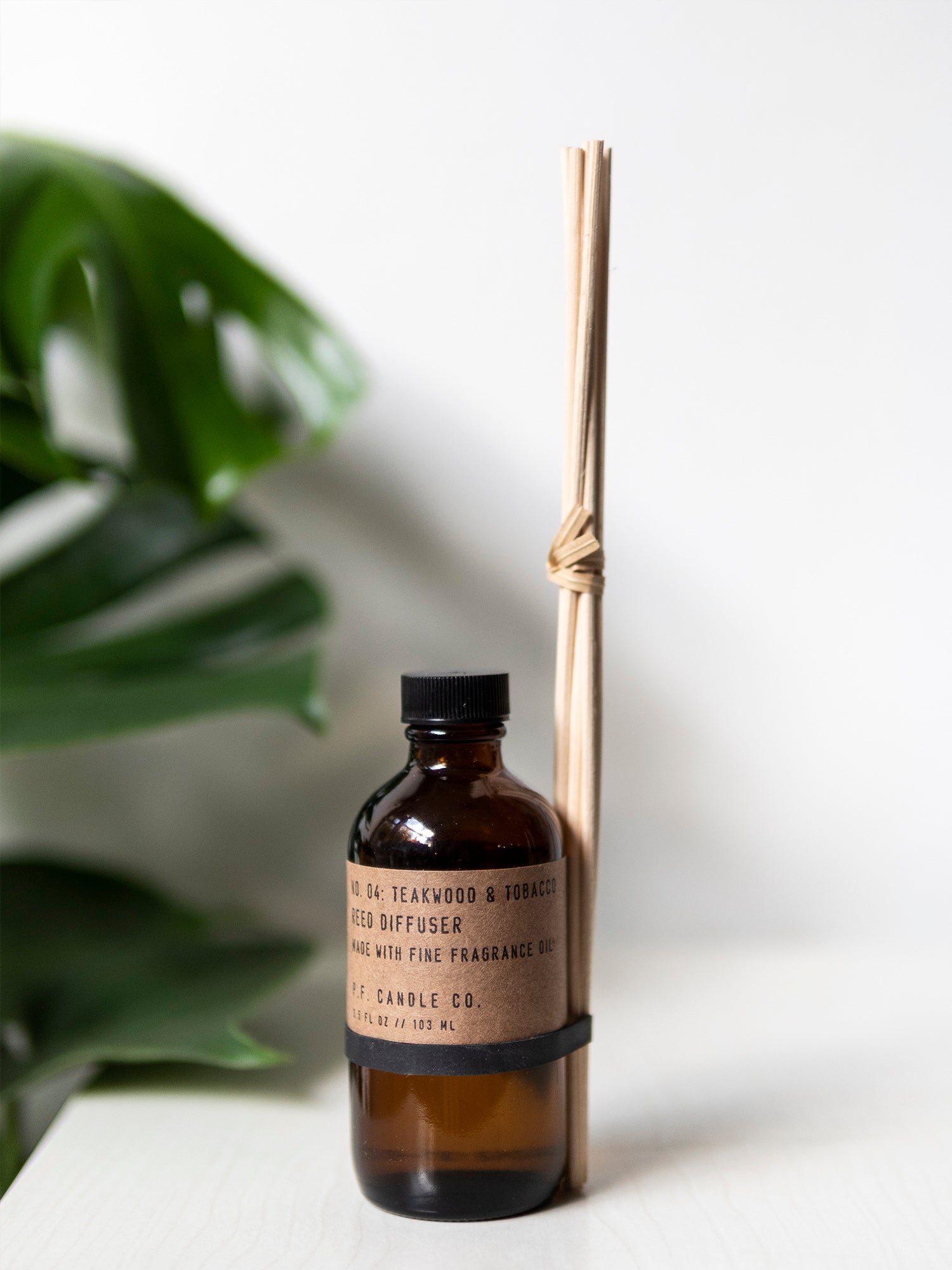 PF Candle Reed Diffuser Teakwood & Tobacco - Wonderwoud